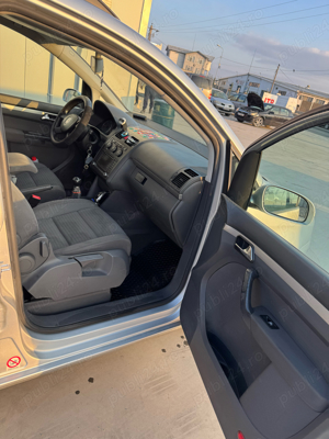 Vând volksvagen touran 7 locuri urgent 1800   - imagine 6