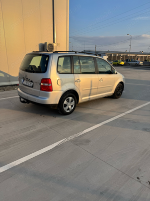 Vând volksvagen touran 7 locuri urgent 1800   - imagine 3