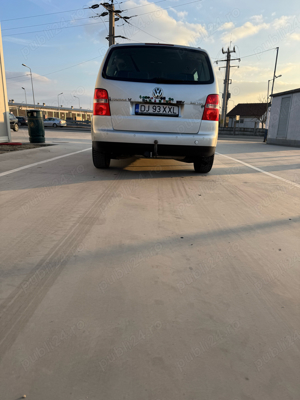 Vând volksvagen touran 7 locuri urgent 1800   - imagine 9