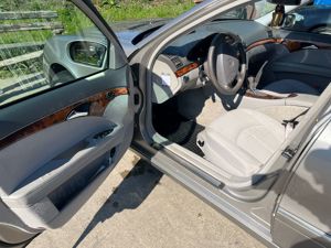 Mercedes E Class 2004 - imagine 7