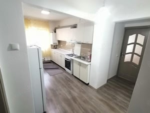 Închiriez apartament 2 camere 54mp etaj 3  - imagine 2