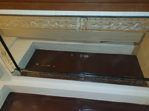 Oglinda venetiana din cristal incrustat cu model floral