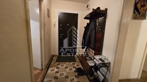 Apartament cu 3 camere, etaj 1, centrala proprie, zona Lipovei - imagine 4