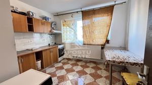 Apartament cu o camera, decomandat, etaj intermediar, zona Buziasului - imagine 4