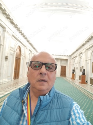 Șofer categoria b caut job part team