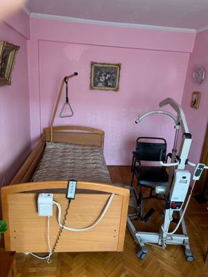 Pat pentru bolnavi batrani cu actionare electrica si saltea antiescare