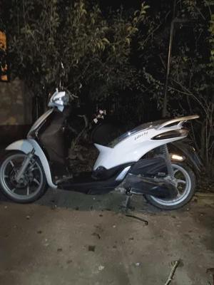 Scuter Piaggio liberty 50 CC - Ocazie - imagine 3