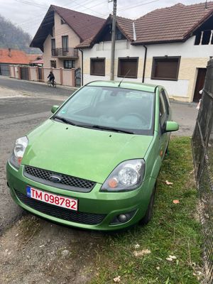 Ford Fiesta Coupe  - imagine 2