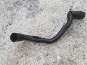 Furtun de alimentare cu aer volkswagen polo 6R - imagine 2