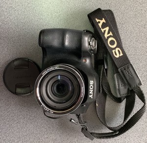 Camera foto digitala Sony DSC-H200