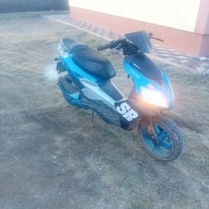 Vând scuter aprilia perfect funcțional  - imagine 5