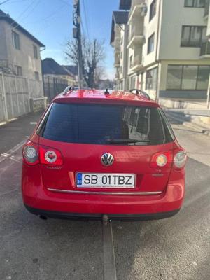 Volkswagen Passat B6 1.6 TDI - imagine 7