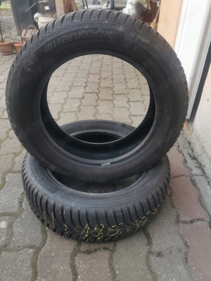 Vand 2 anvelope de iarna cu profil foarte bun, 175/60/R15 - imagine 2