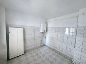 Apartament spatios cu 3 camere - imagine 5