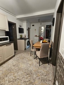 Apartament 2 camere, 65 mp, zona Cetate - imagine 3