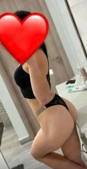 Bruneta sexy prima dată în orașul tău  - imagine 3