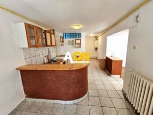 Casa 5 camere, 369 mp teren, zona Centru, pretabila pentru birouri - imagine 4