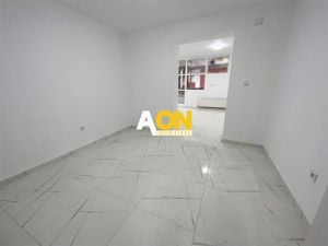 Spatiu comercial/ Salon complet renovat, 100MP,  zona Cetate - imagine 3