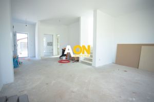 Casa Individuala cu 4 camere, 3 bai, terasa - imagine 3