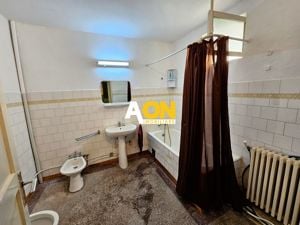 Casa 5 camere, 369 mp teren, zona Centru, pretabila pentru birouri - imagine 15