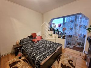 Apartament cu 2 camere, centrala proprie, etaj 1, zona Lipovei - imagine 3