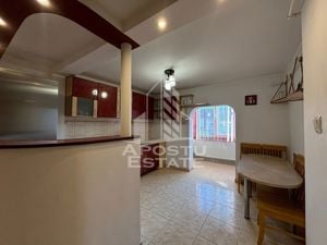 Apartament cu 3 camere, centrala proprie, Zona Soarelui - imagine 11