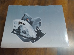 Fierăstrău circular 