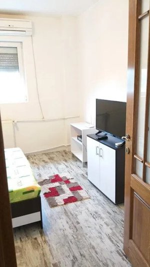 Apartament de 2 camere, decomandata, 55 mp, zona Lujerului  - imagine 2