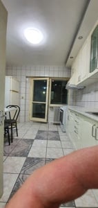 PROPRIETAR închiriez apartament 3 camere decomandat Calea Văcărești Sector 4 - imagine 3