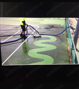 Spăl curat terenuri de tenis fotbal sintetice zgură iarba baloane