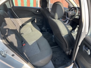 Vand Citroen Elisee 1,6 benzina 2013 160000 km cumparat nou din Romania 3700 euro negociabil - imagine 5