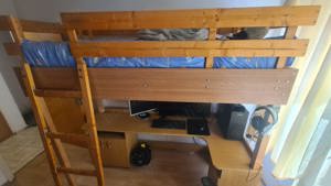 Ansamblu birou + pat inaltat, stejar 3 500 lei