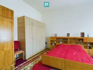 Casă individuală cu teren de 1100 mp și 3 apartamente în curte - imagine 3