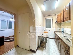 Apartament 3 camere, decomandat - zona Vlaicu, 5 Colturi - imagine 11