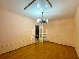 Apartament 3 camere, decomandat - zona Vlaicu, 5 Colturi - imagine 2