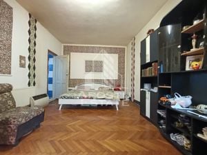 Apartament 4 camere, decomandat, necesita renovare, Pentru investitie! - imagine 5