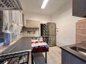 Apartament 2 camere,la casa,curte comuna,zona Dambovita - imagine 6