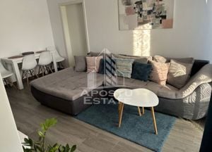 Apartament cu 2 camera, parter, loc de parcare privat, zona Girocului.