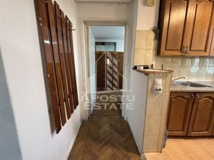 Apartament cu 3 camere in zona Sagului, centrala termica - imagine 8