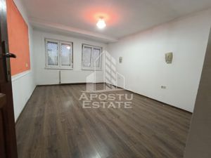 Casa P+1+M 9 camere, 3 bai, doua bucatarii, perfecta pentru investitie - imagine 4