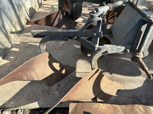 Plug pentru tractor cu 2 brazde - imagine 3