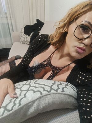 Deziret40 Transexuală femina siliconată poze reale  - imagine 2