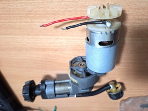 Compresor auto cu piston la 12 volti - imagine 3