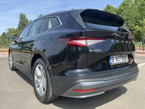 Vand SUV electric Skoda Enyaq iV 80x, 12.700 km, stare exceptionala, full options - imagine 2