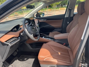 Vand SUV electric Skoda Enyaq iV 80x, 12.700 km, stare exceptionala, full options - imagine 6