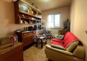 Apartament cu 4 camere, centrala proprie, zona Dacia - imagine 8