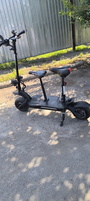 Vând Trotineta Pliabila Electrica 5600W  - imagine 3