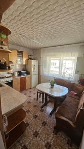 Apartament cu 3 camere de vănzare.  - imagine 3