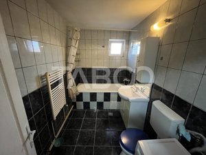 Apartament 3 camere la mansarda zona Tiglari - imagine 11