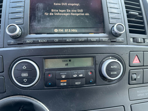 VW T5 Multivan Special Atlantis 2.5Tdi 130CP 7 loc , Clima , Navi, euro4 - imagine 9